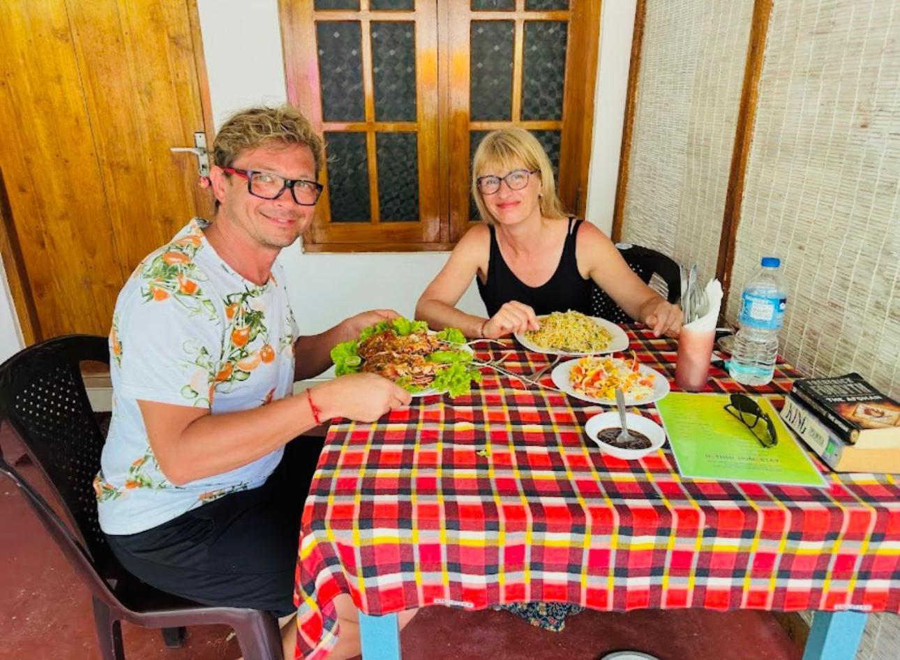 Nethmi Homestay & Restaurant Tangalle Zewnętrze zdjęcie